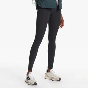 Nwot Vuori Charcoal Chilled Out Legging